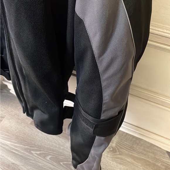 Mens 2Xl Moto Centric Assault Racing motorcycle jacket - Picture 10 of 10